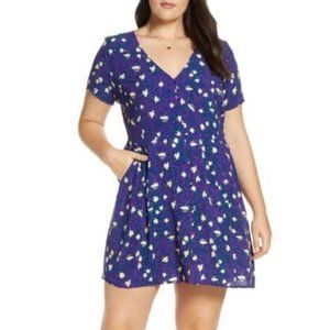 Hinge | Vneck front button closure floral dress